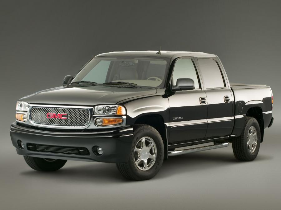  GMC Sierra Denali Crew Cab 2004 года  (фото 10 из 11)